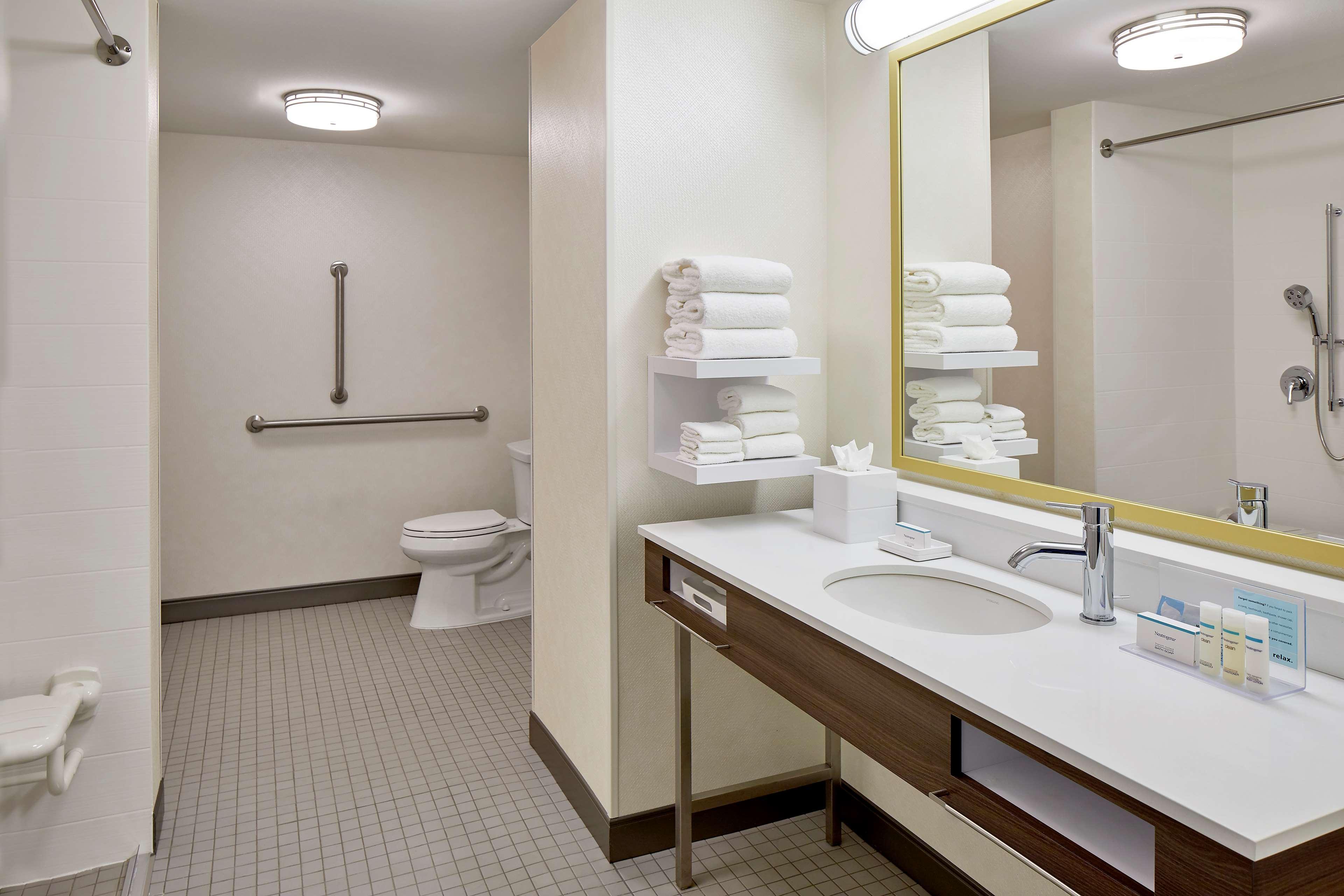 Hampton Inn & Suites Atlanta-Midtown, Ga מראה חיצוני תמונה