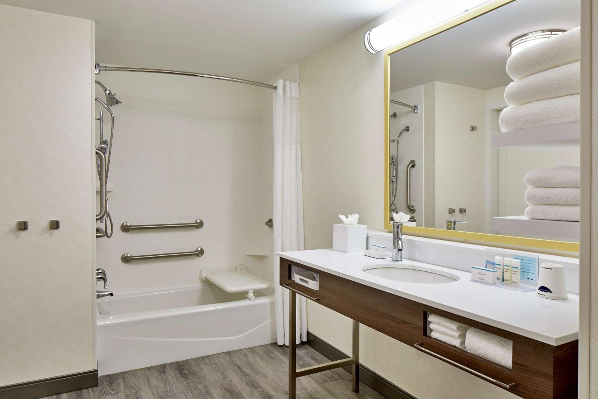 Hampton Inn & Suites Atlanta-Midtown, Ga מראה חיצוני תמונה