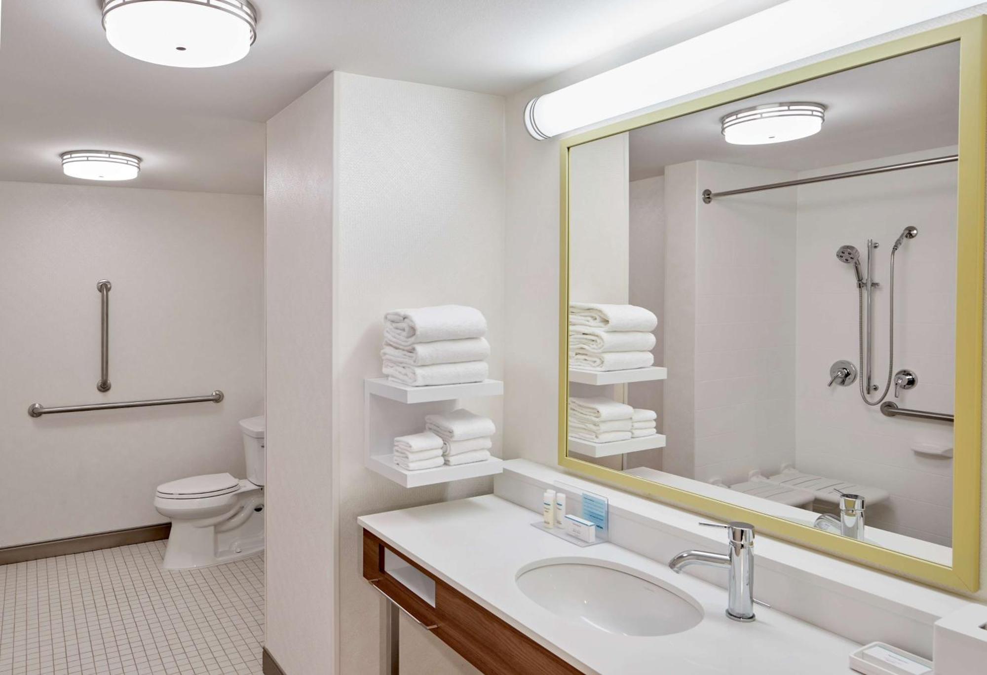 Hampton Inn & Suites Atlanta-Midtown, Ga מראה חיצוני תמונה